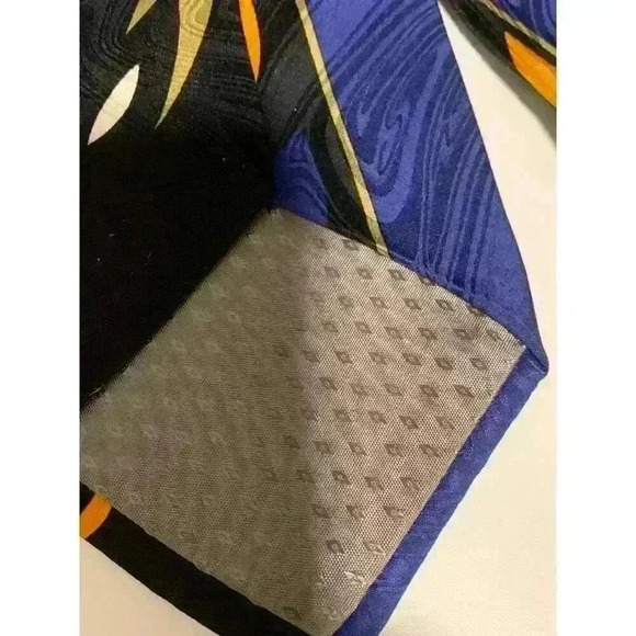 Albert Nipon Mens Silk Necktie Made In USA Geometric Pattern Black/Blue/Yellow - Picture 6 of 7